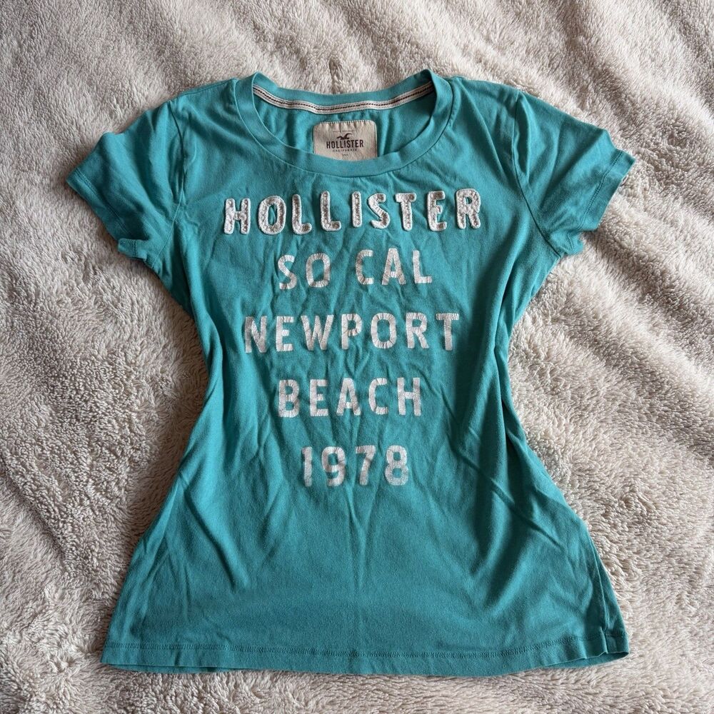 Hollister Y2K Womens Blue T-shirt Size M Vintage 2000’s Fitted Top Logo